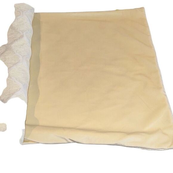 "New" Lot Of 3 Casa Decor Home 24x24 Beige Yellow Decorative Accent Pillowcases - Picture 5 of 9